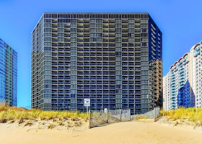 Updated Waterfront With Balcony Pools Game Sauna & Gym * Ocean City